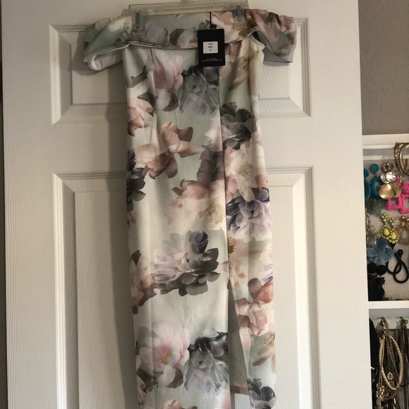 NWT off the shoulder midi dress - Picture 3 of 5
